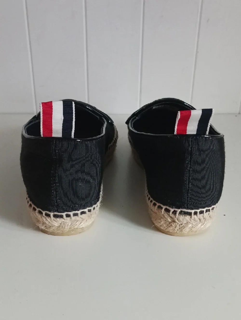 THOM BROWNE BLK ESPADRILLE FLATS SHOES.